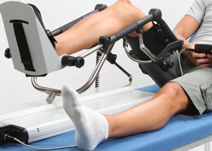 kinetec ginocchio